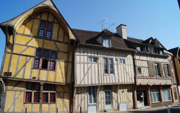 Troyes